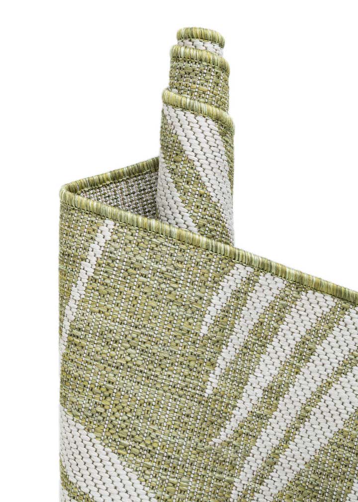 10' x 10' Easy-Clean Botanical Indoor / Outdoor Square Rug