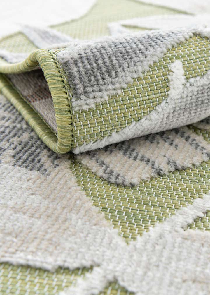 8' 2 x 8' 2 Easy-Clean Botanical Indoor / Outdoor Square Rug
