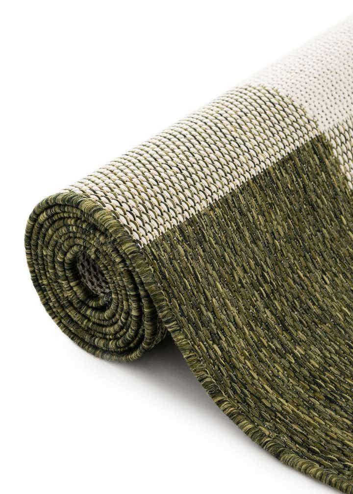 10' x 10' Easy-Clean Checkered Indoor / Outdoor Square Rug