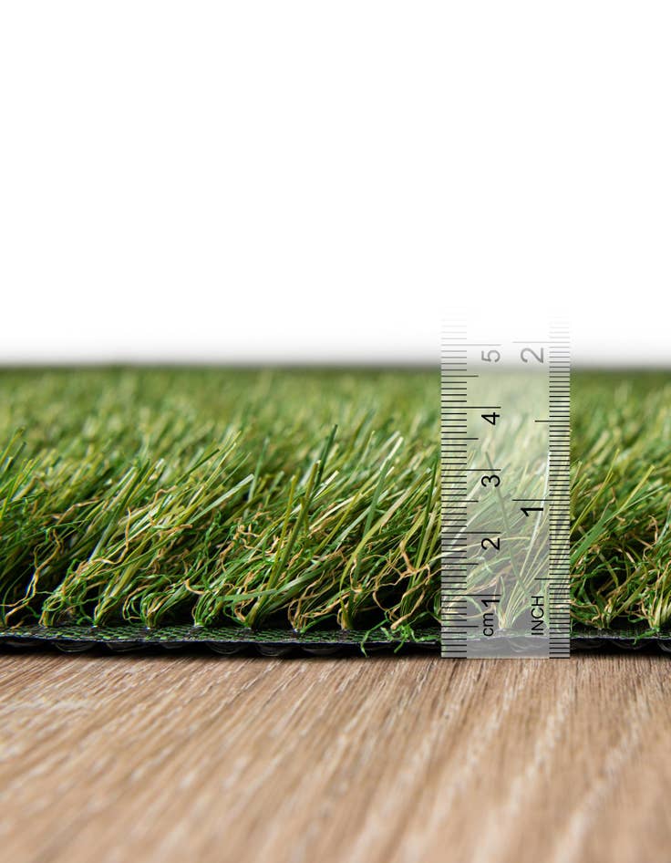 Detail image of 7' 10 x 7' 10 Easy-Clean Grass Indoor / Outdoor Square Rug