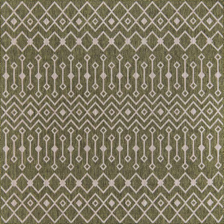 7' 10 x 7' 10 Easy-Clean Lattice Indoor / Outdoor Square Rug