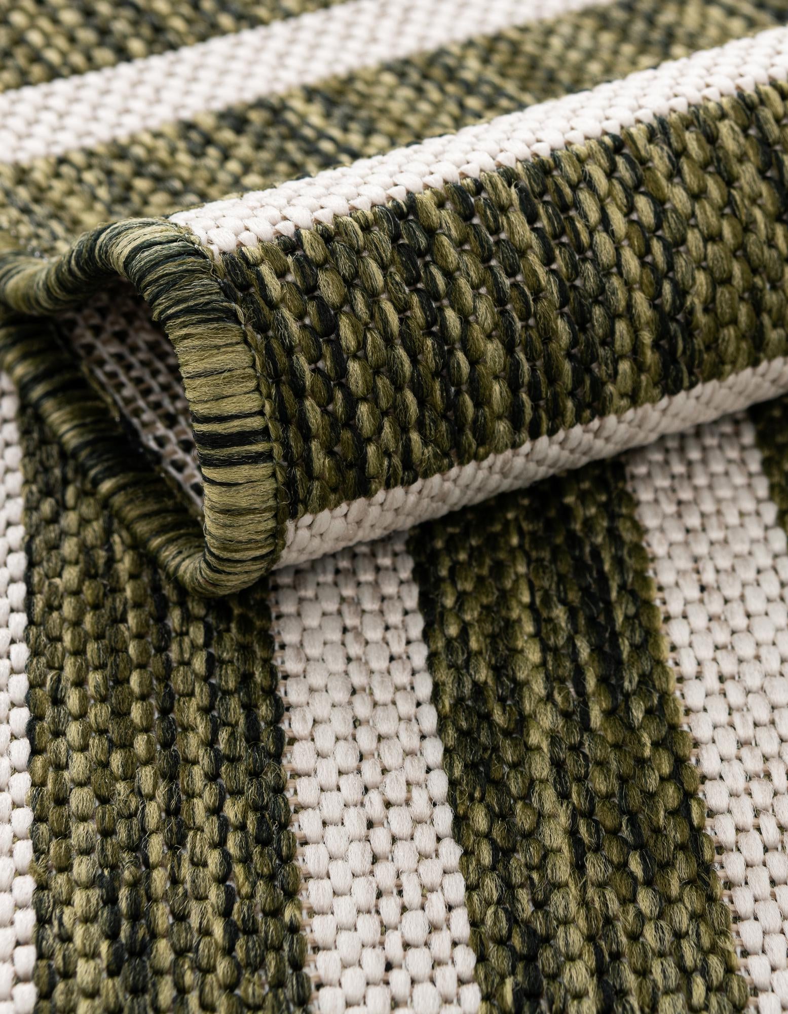 Rug Green Swatch link