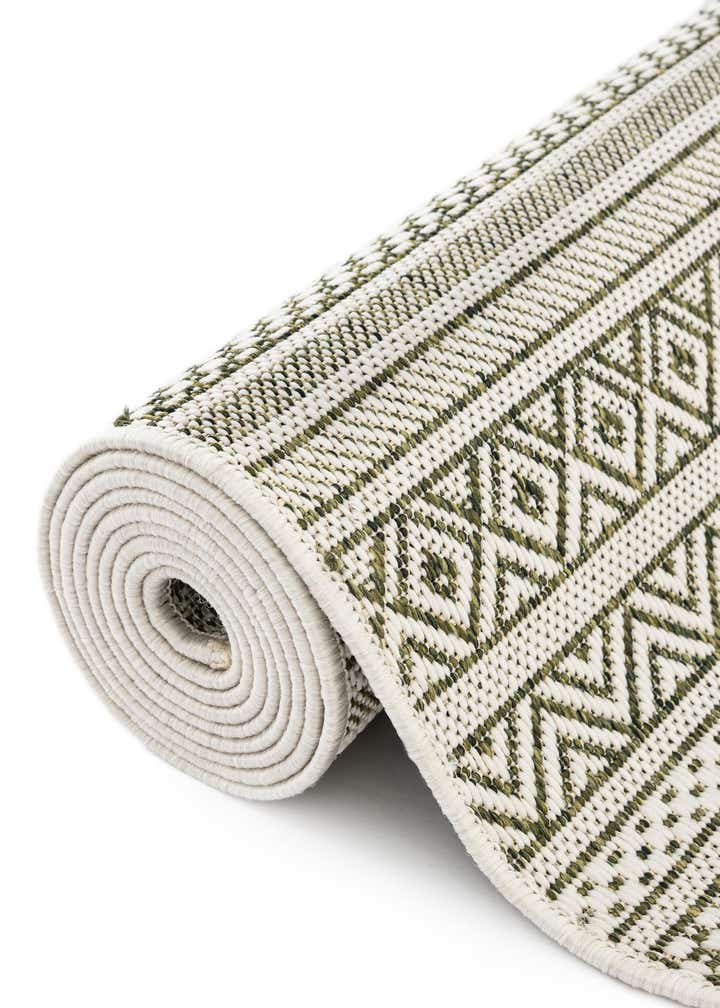 5' 3 x 5' 3 Easy-Clean Striped Indoor / Outdoor Square Rug