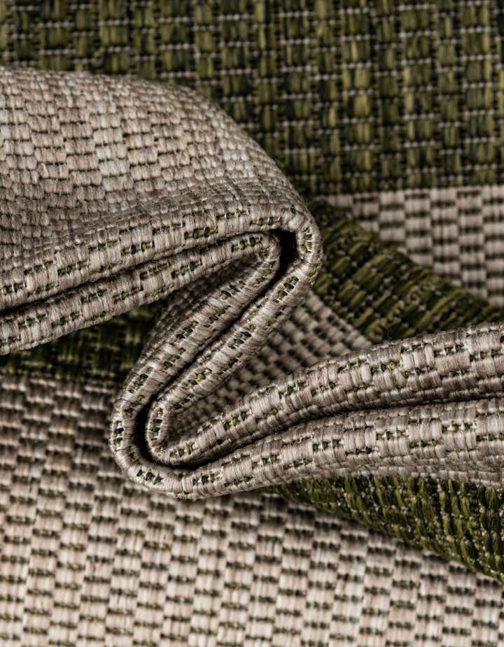 7' 10 x 7' 10 Easy-Clean Striped Indoor / Outdoor Square Rug