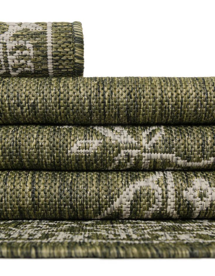 Detail image of 13' x 13' Easy-Clean Traditional Indoor / Outdoor Square Rug
