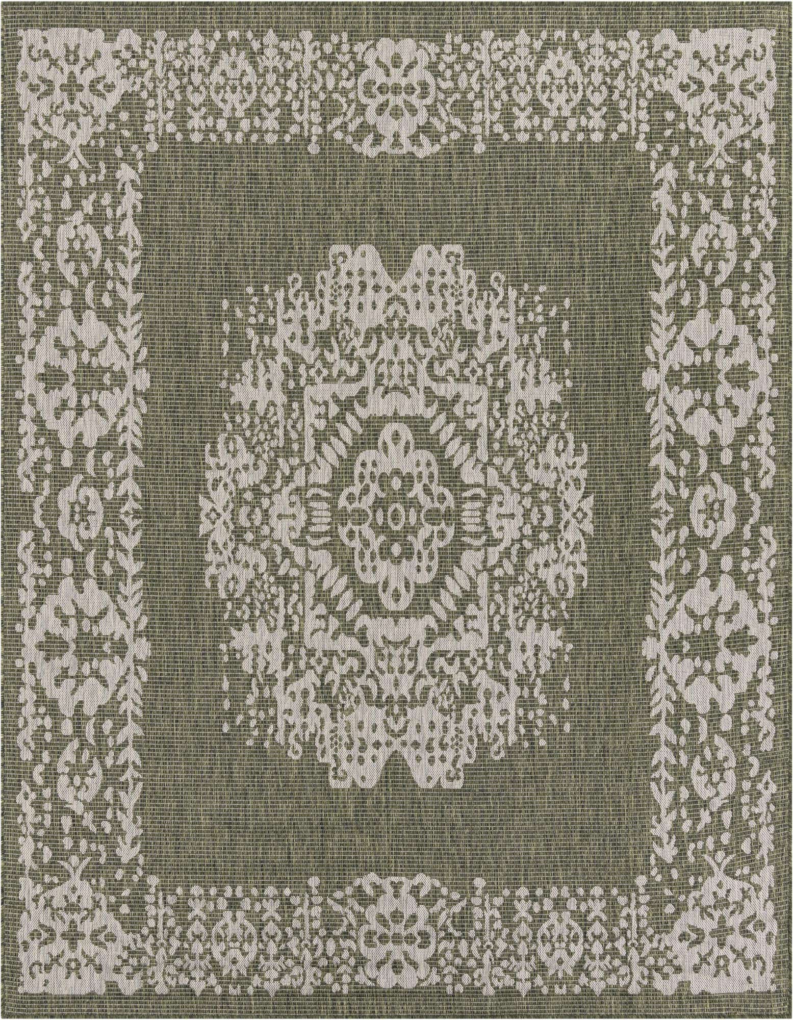 7' 10 x 7' 10 Easy-Clean Traditional Indoor / Outdoor Square Rug