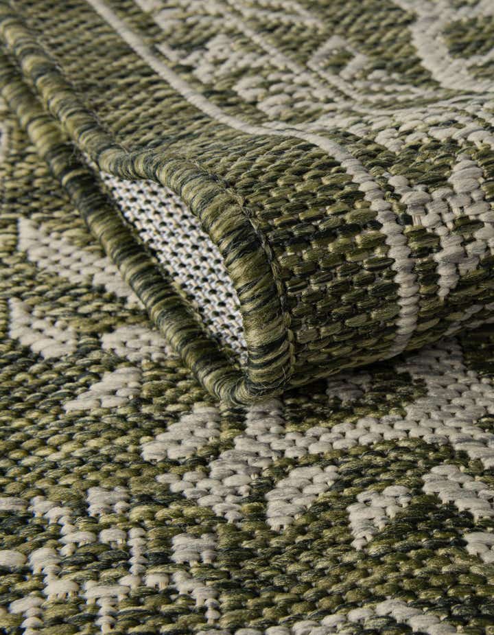13' x 13' Easy-Clean Traditional Indoor / Outdoor Square Rug