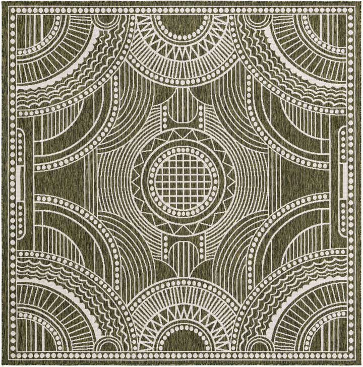 7' 10 x 7' 10 Easy-Clean Traditional Indoor / Outdoor Square Rug