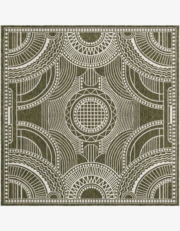 7' 10 x 7' 10 Easy-Clean Traditional Indoor / Outdoor Square Rug