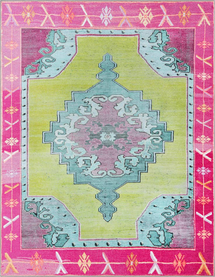 Detail image of 7' 6 x 7' 6 Washable Timeless Square Rug