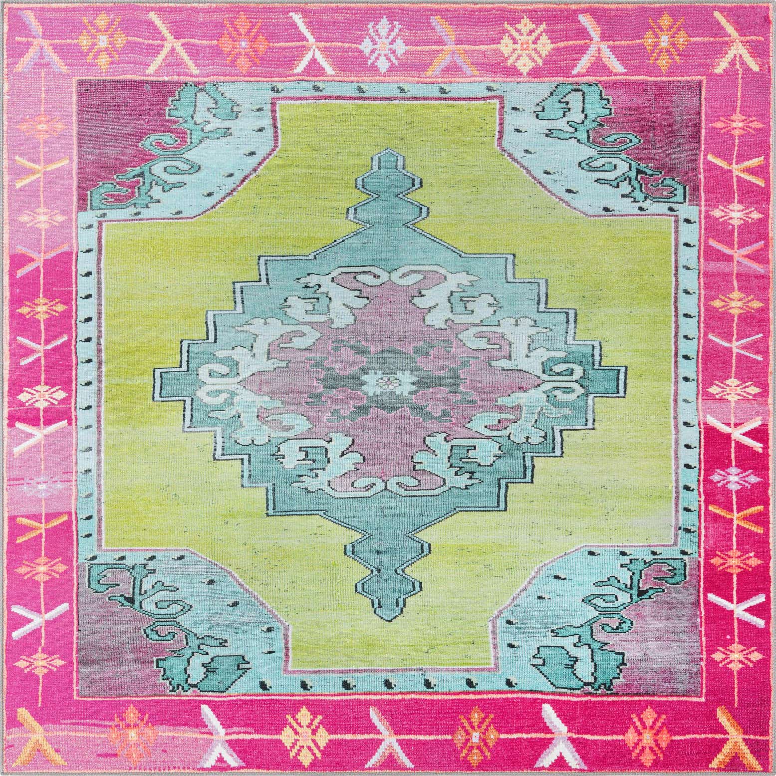 7' 6 x 7' 6 Washable Timeless Square Rug