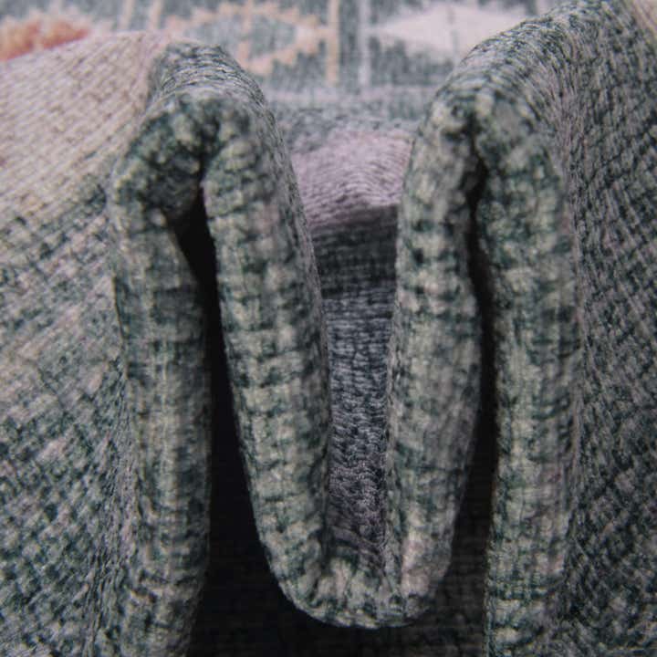 7' 6 x 7' 6 Washable Timeless Square Rug