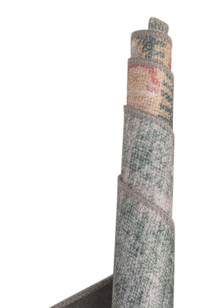 7' 6 x 7' 6 Washable Timeless Square Rug