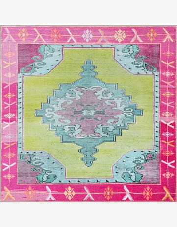 7' 6 x 7' 6 Washable Timeless Square Rug