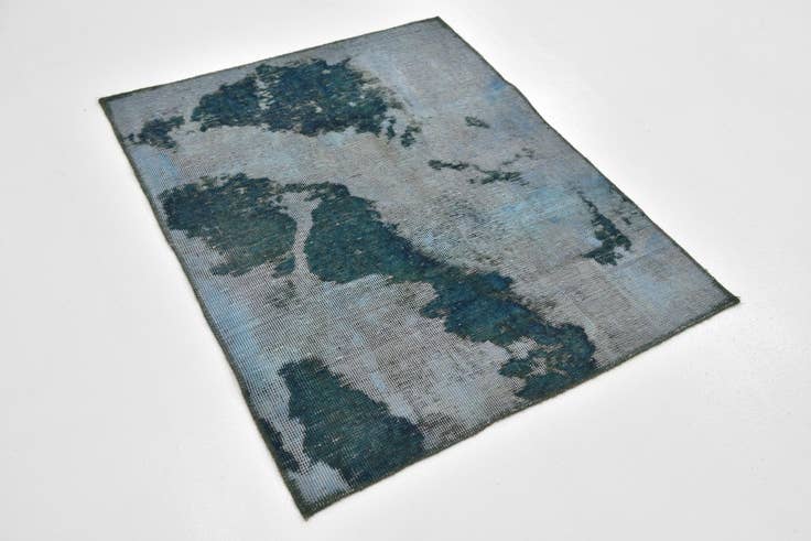 Detail image of 3' x 3' 8 Hand Knotted Ultra Vintage Persian Wool Square Rug