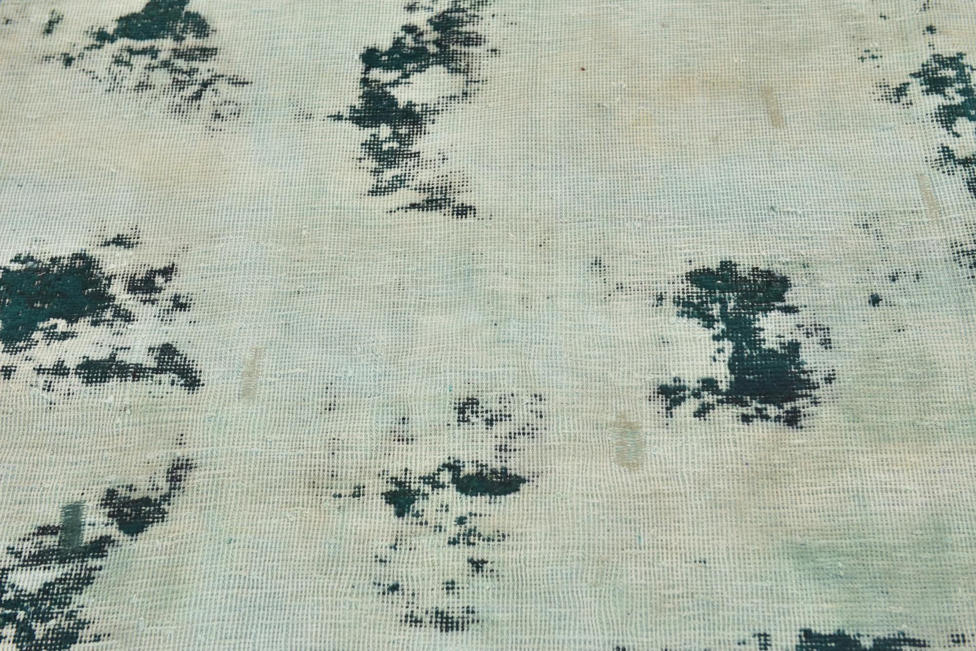 4' x 4' 3 Hand Knotted Ultra Vintage Persian Wool Square Rug