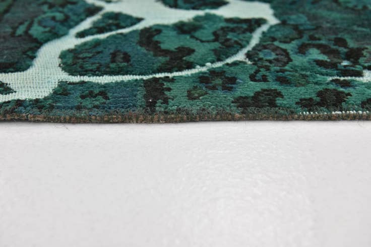 Detail image of 5' 5 x 6' 3 Hand Knotted Ultra Vintage Persian Wool Square Rug