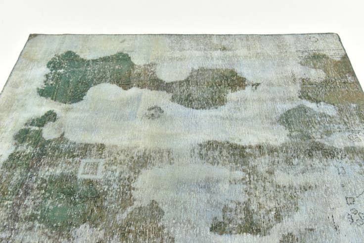 Detail image of 5' 9 x 6' 2 Hand Knotted Ultra Vintage Persian Wool Square Rug