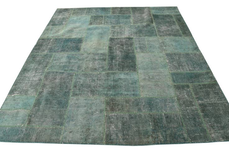 Detail image of 7' 3 x 8' 3 Hand Knotted Ultra Vintage Persian Wool Square Rug