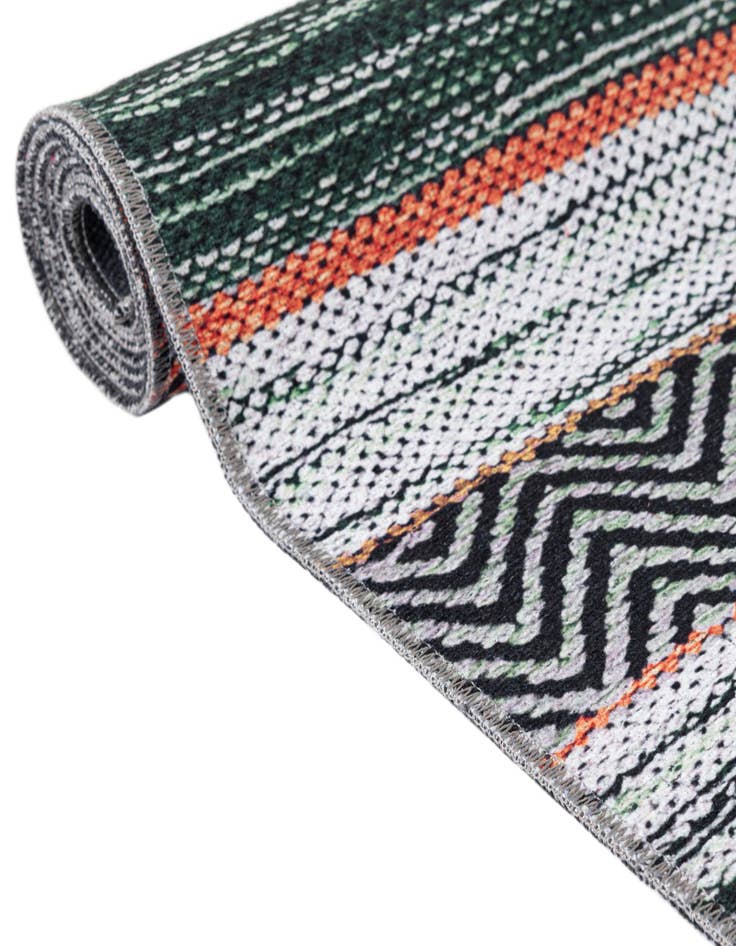 Detail image of 5' x 5' Washable Yara Square Rug