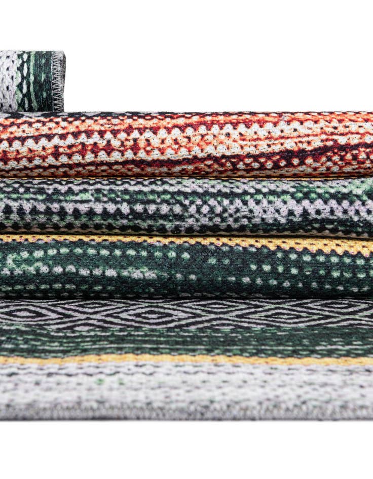 Detail image of 5' x 5' Washable Yara Square Rug