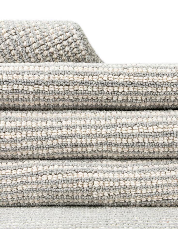 Detail image of 7' 10 x 10' Hand Woven Jill Zarin English Manor Wool Oval Rug