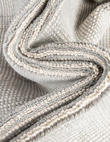 Grey Manor Hand Woven Jill Zarin English Manor Wool Rug