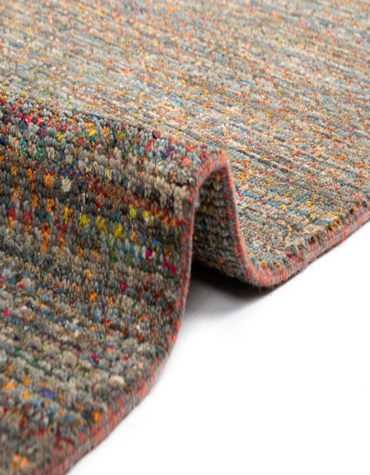 Detail image of 9' x 11' 11 Agra Wool Rug