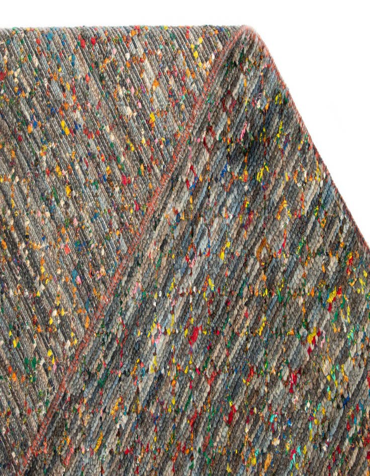 Detail image of 8' 3 x 11' 7 Agra Wool Rug