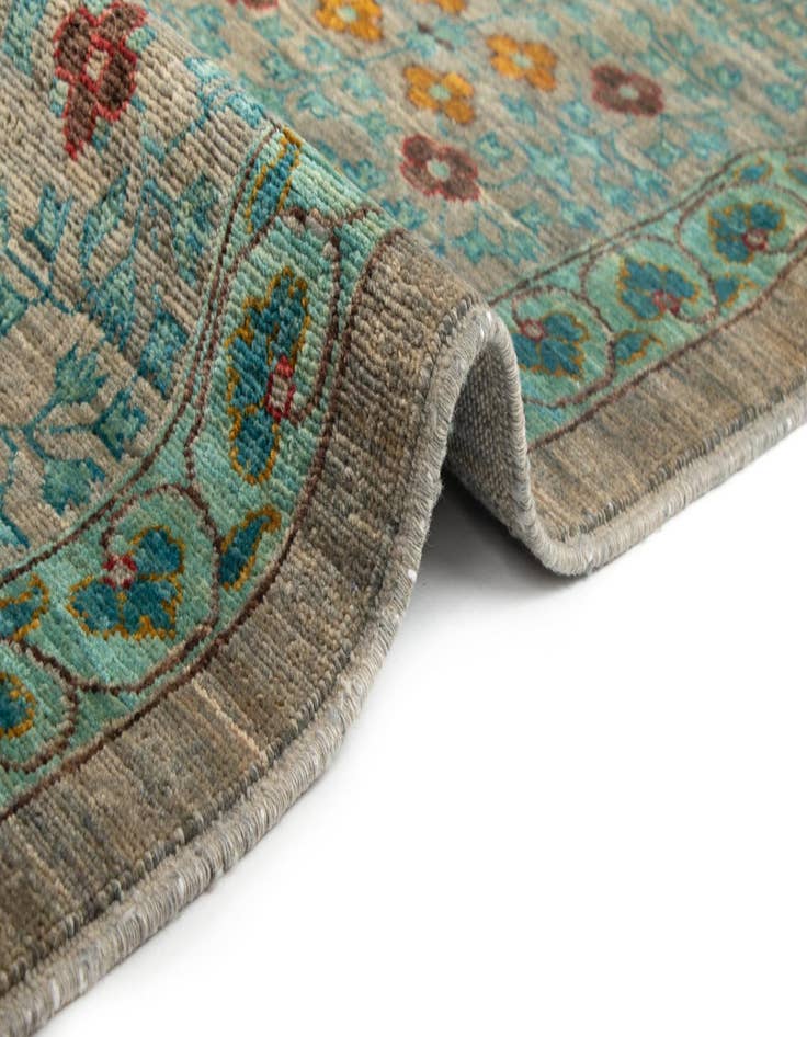 Detail image of 8' 11 x 11' 8 Amina Wool Rug