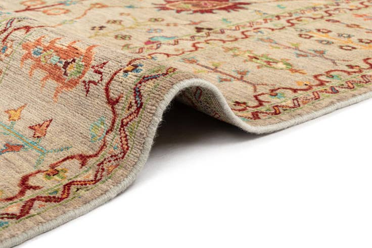 Detail image of 6' 10 x 10' 1 Ariana Rug