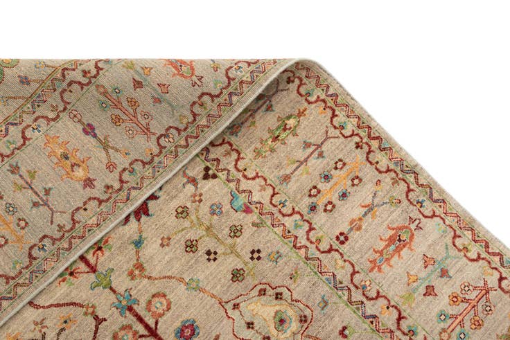 Detail image of 6' 10 x 10' 1 Ariana Rug