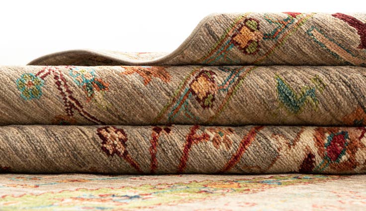 Detail image of 8' x 10' Ariana Wool Rug