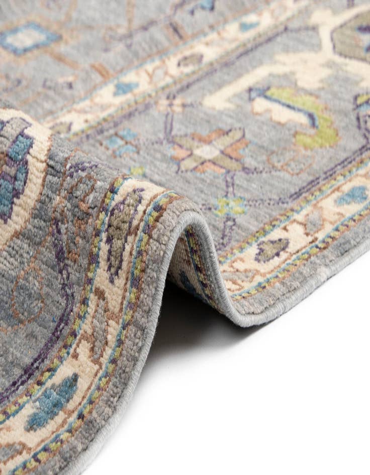 Detail image of 9' 1 x 11' 10 Ariana Wool Rug