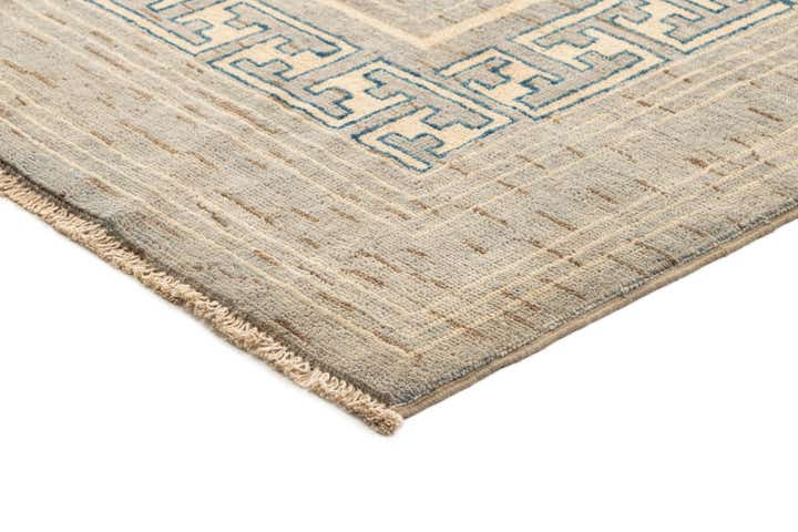 7' 11 x 10' 9 Ghazni Diyar Rug