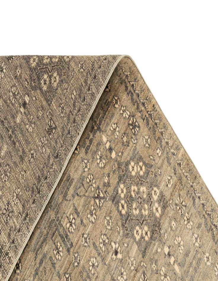 Detail image of 8' 1 x 11' 4 Ghazni Diyar Rug