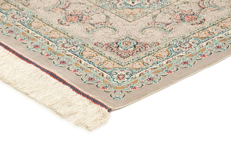 Detail image of 6' 6 x 9' 9 Ghom Design Rug