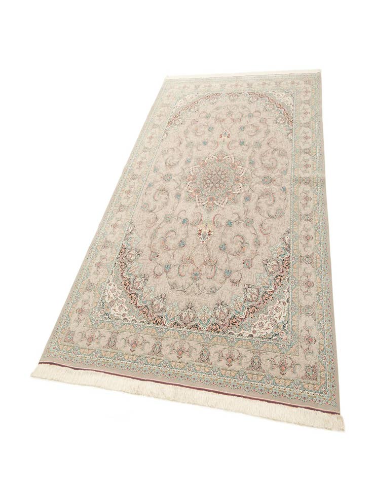 Detail image of 6' 6 x 9' 9 Ghom Design Rug