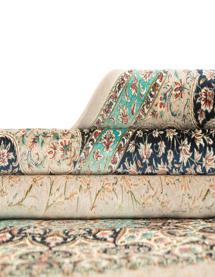 Detail image of 6' 6 x 9' 9 Ghom Design Rug