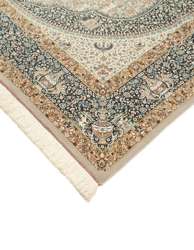 Detail image of 6' 6 x 9' 9 Ghom Design Rug