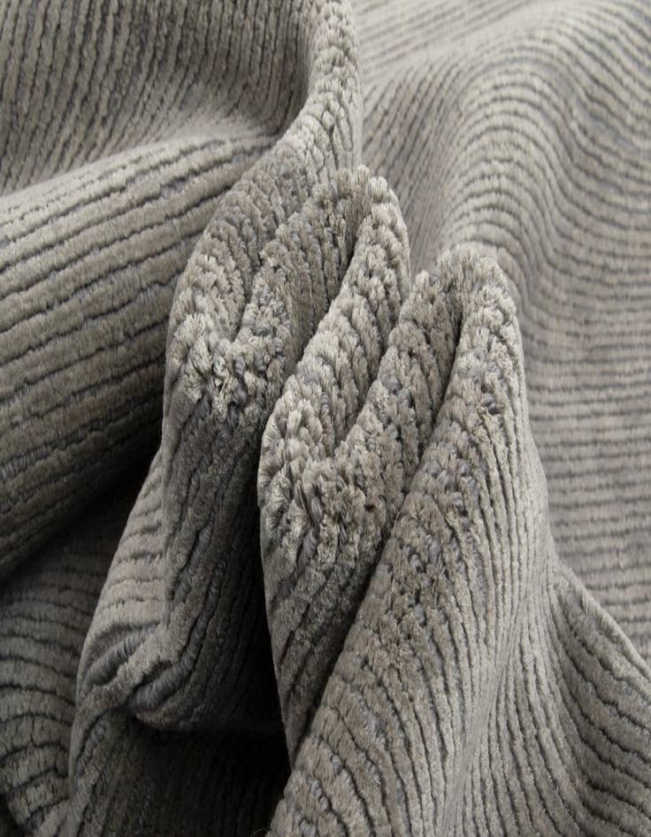 Detail image of 4' 8 x 6' 8  Hand Knotted Himalaya Rug