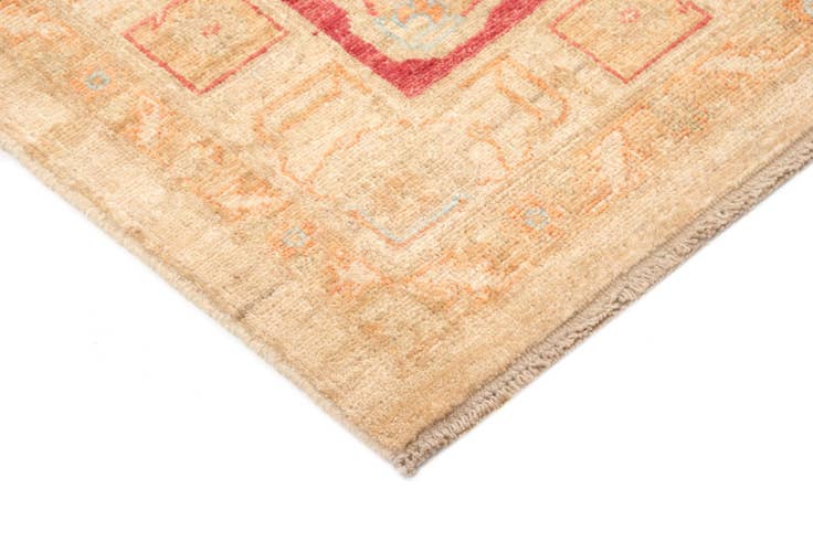Detail image of 8' 5 x 11' 9 Kaizar Wool Rug