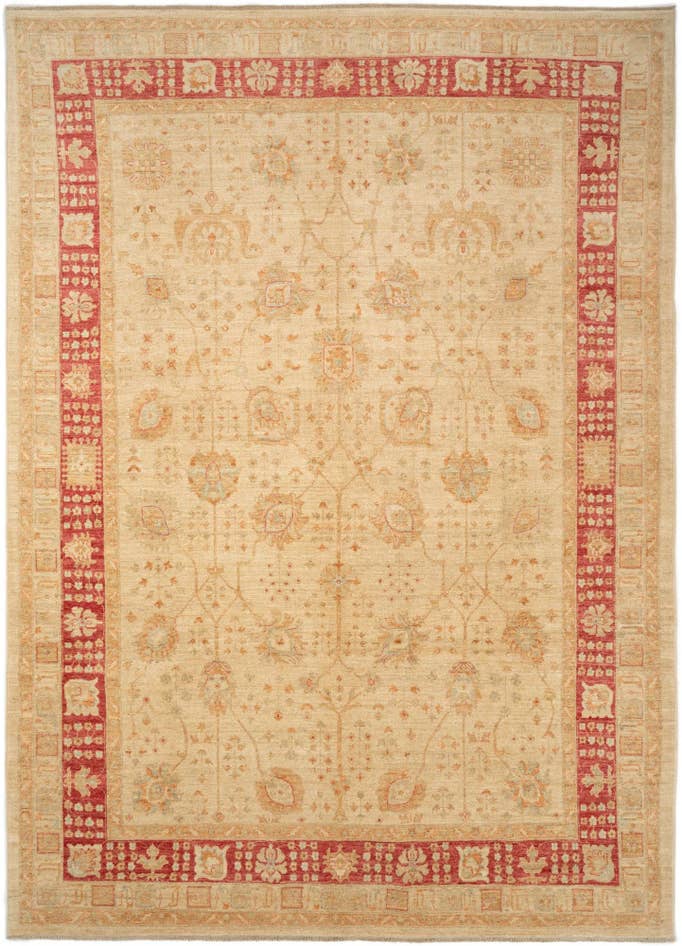 Detail image of 8' 5 x 11' 9 Kaizar Wool Rug