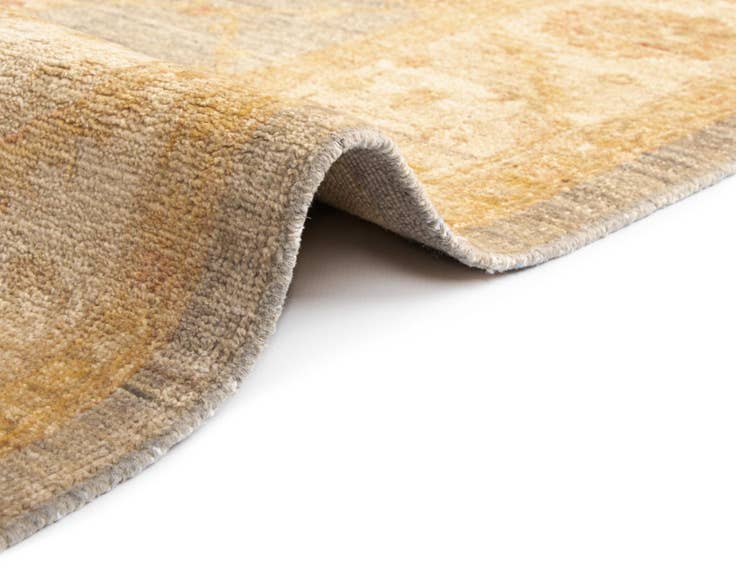 Detail image of 5' 9 x 7' 9 Kaizar Wool Rug