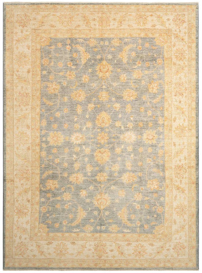 Detail image of 8' 4 x 11' 4 Kaizar Wool Rug
