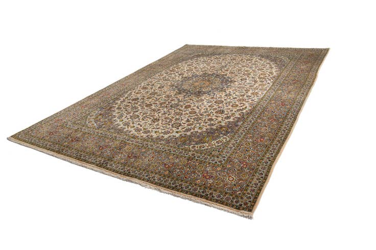 Detail image of 9' 8 x 13' 5 Kashan Wool Rug