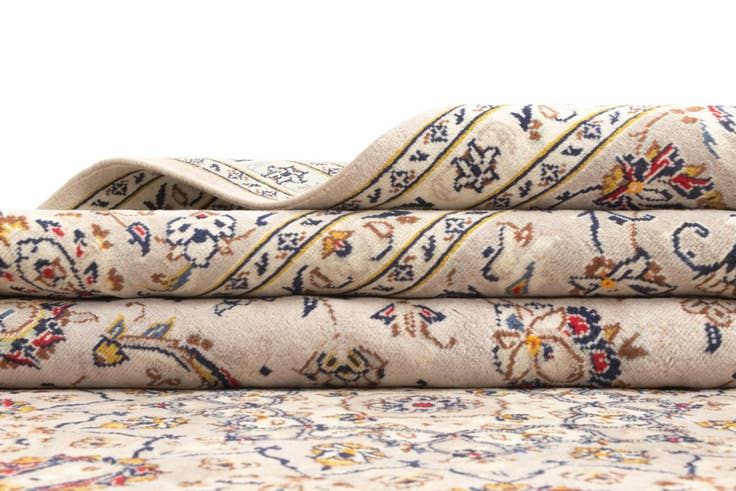 Detail image of 7' 9 x 11' 6 Kashan Rug