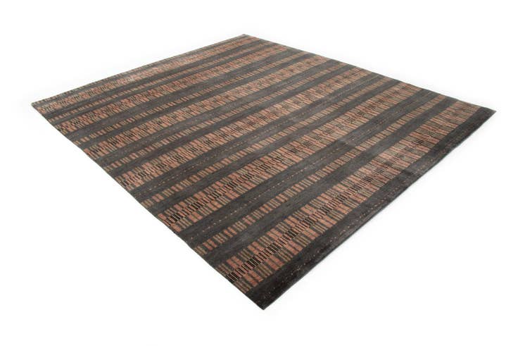 Detail image of 8' 5 x 9' 11 Modern Manshu Wool Rug