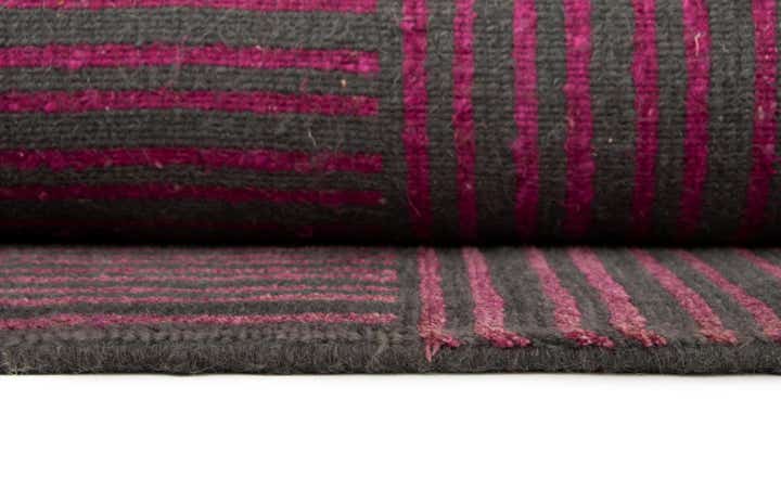 7' 7 x 9' 10 Modern Nehmo Rug