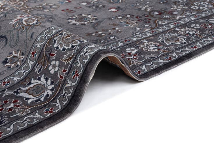 Detail image of 4' 3 x 7' 1 Nain Rug